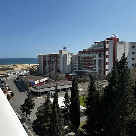 мирамар палас, роял апарт * סאני ביץ'